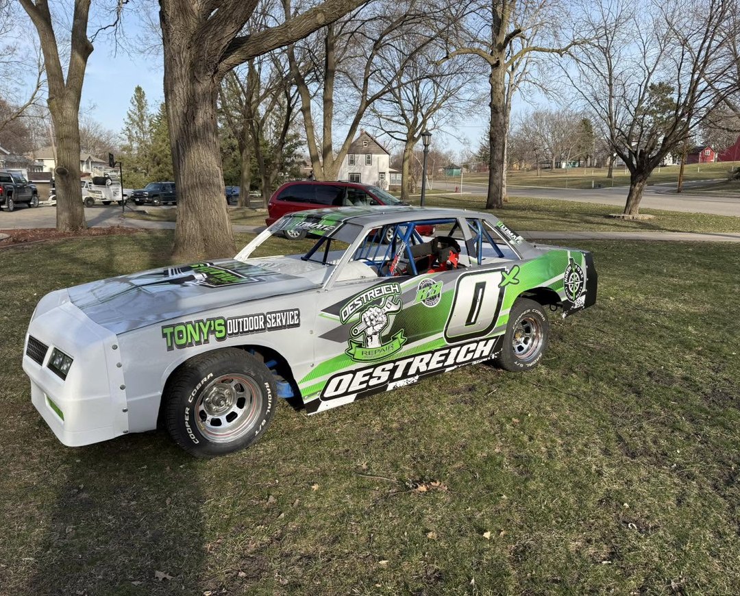 Oestreich #0 race car wrap